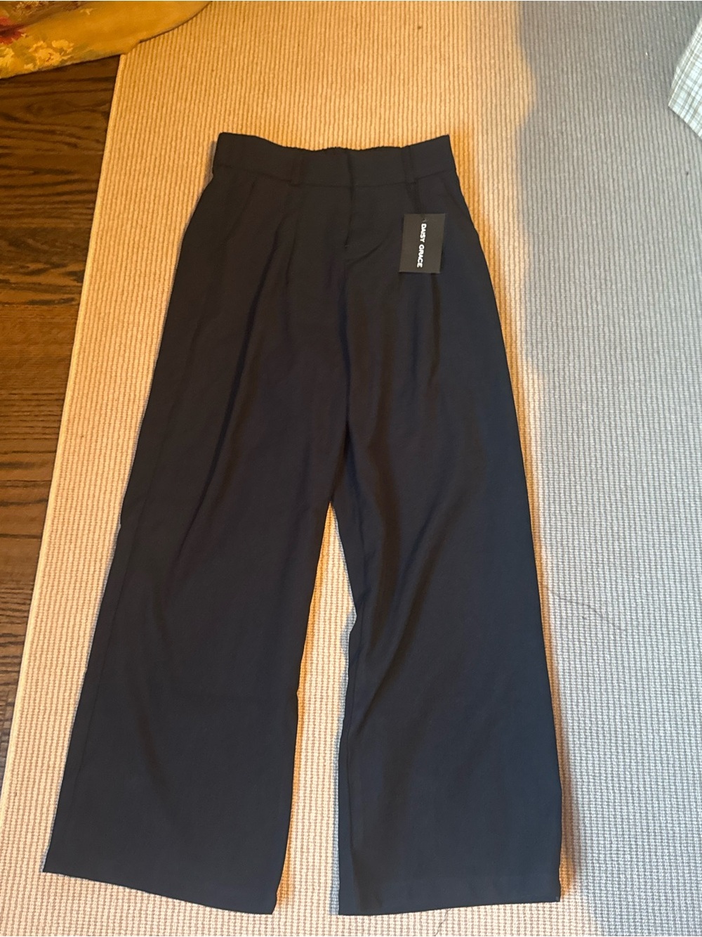 Black trousers